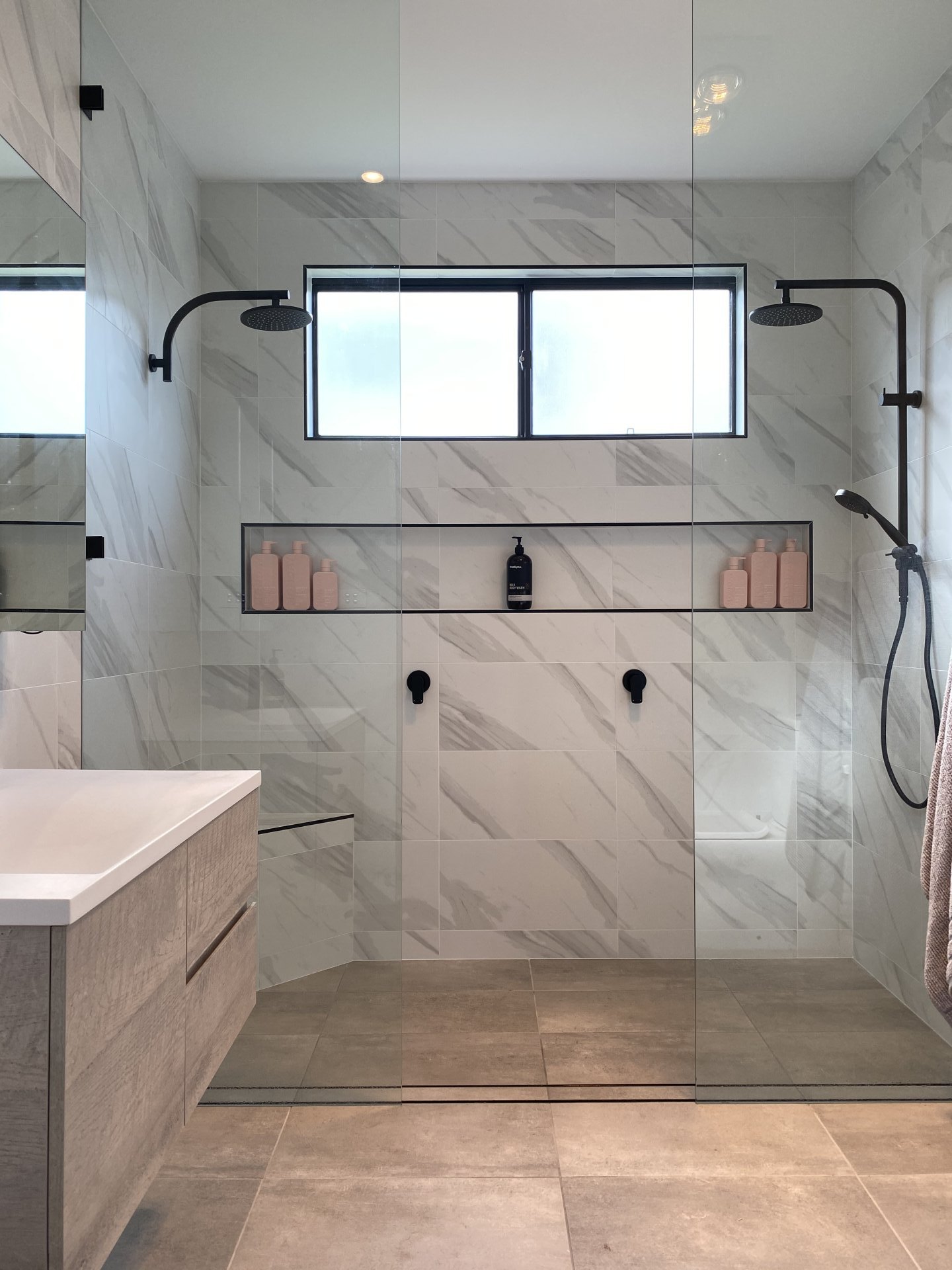 Cessnock Bathroom / Laundry