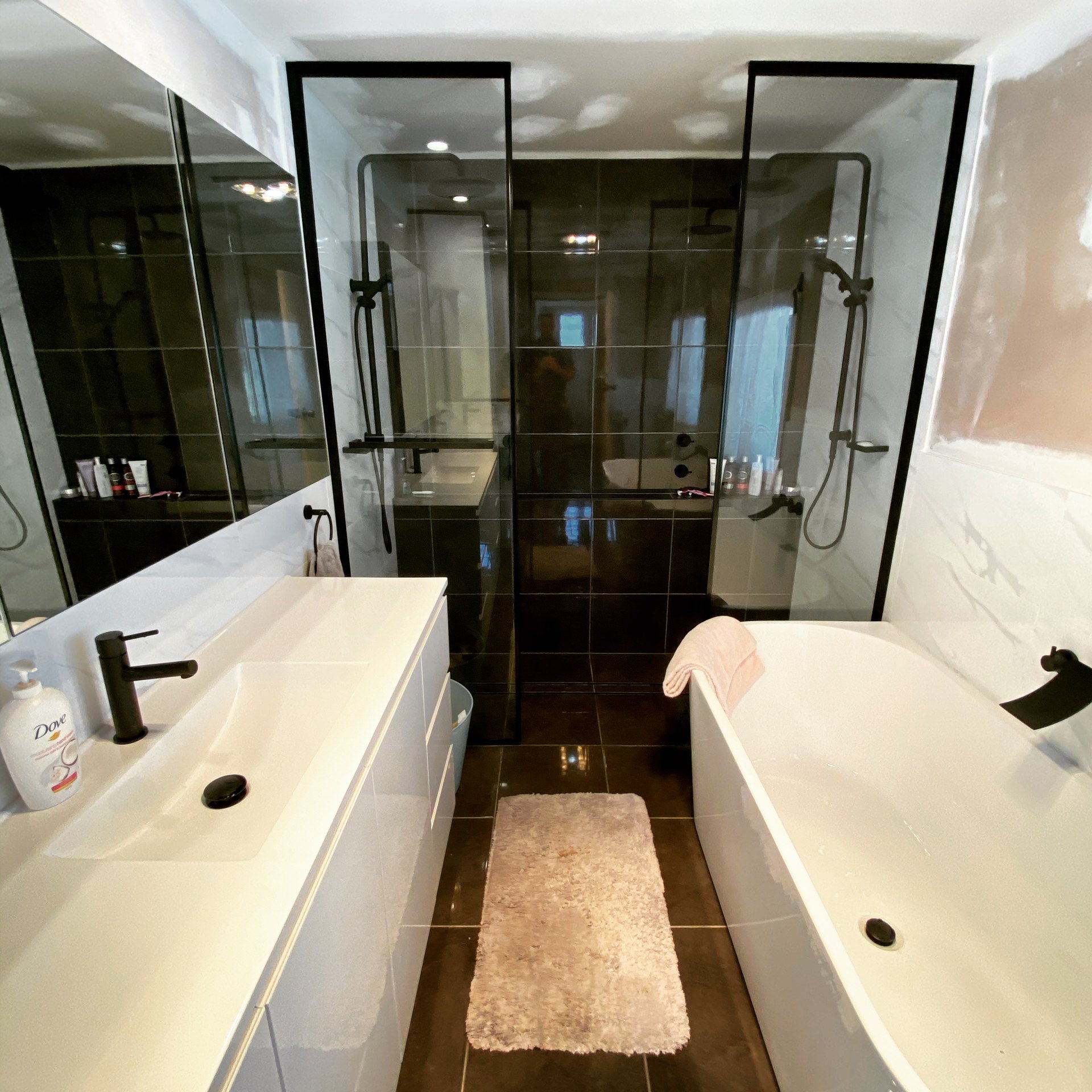 Cessnock2 Bathroom / Laundry