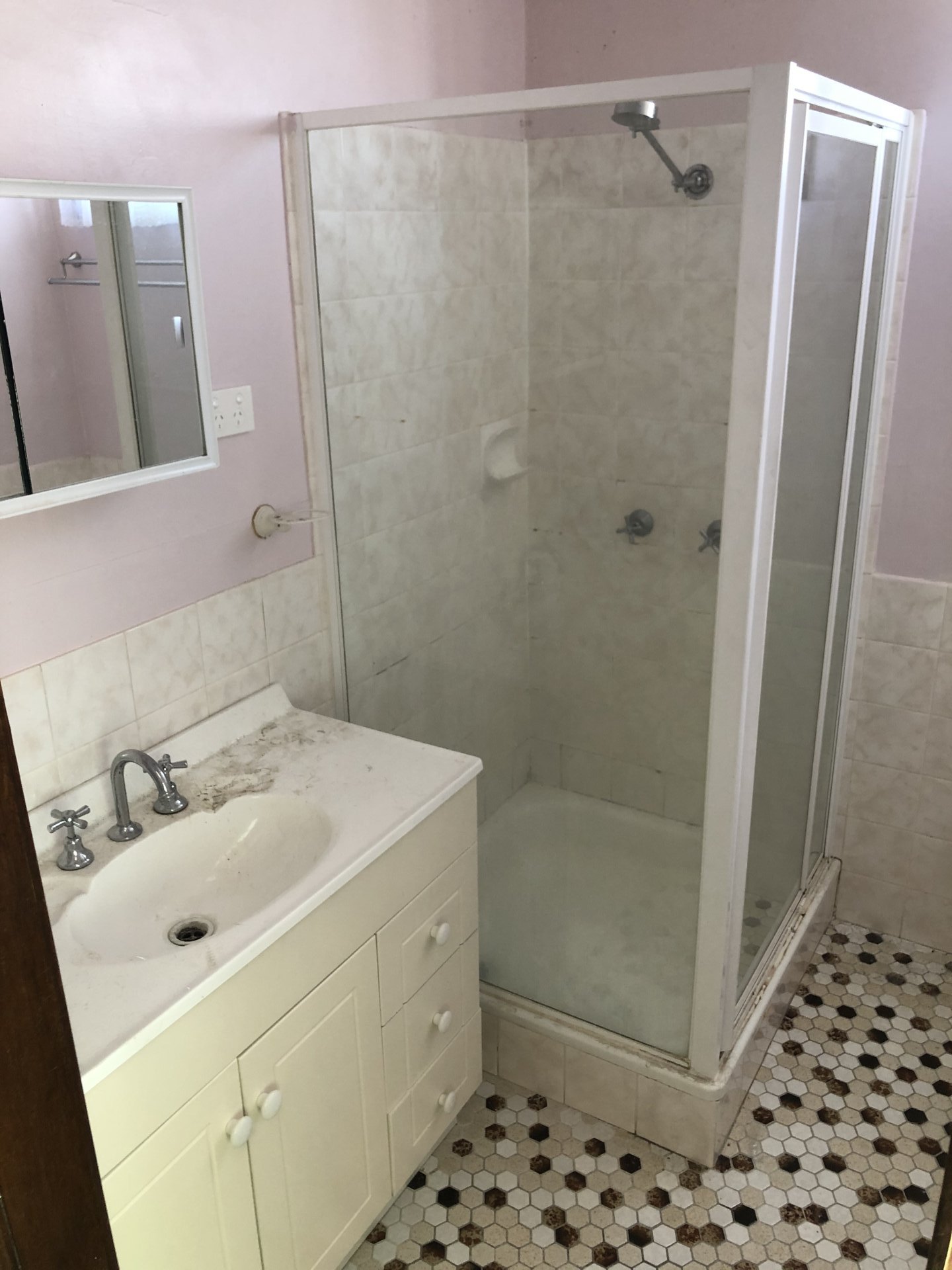 Cessnock2 Bathroom / Laundry