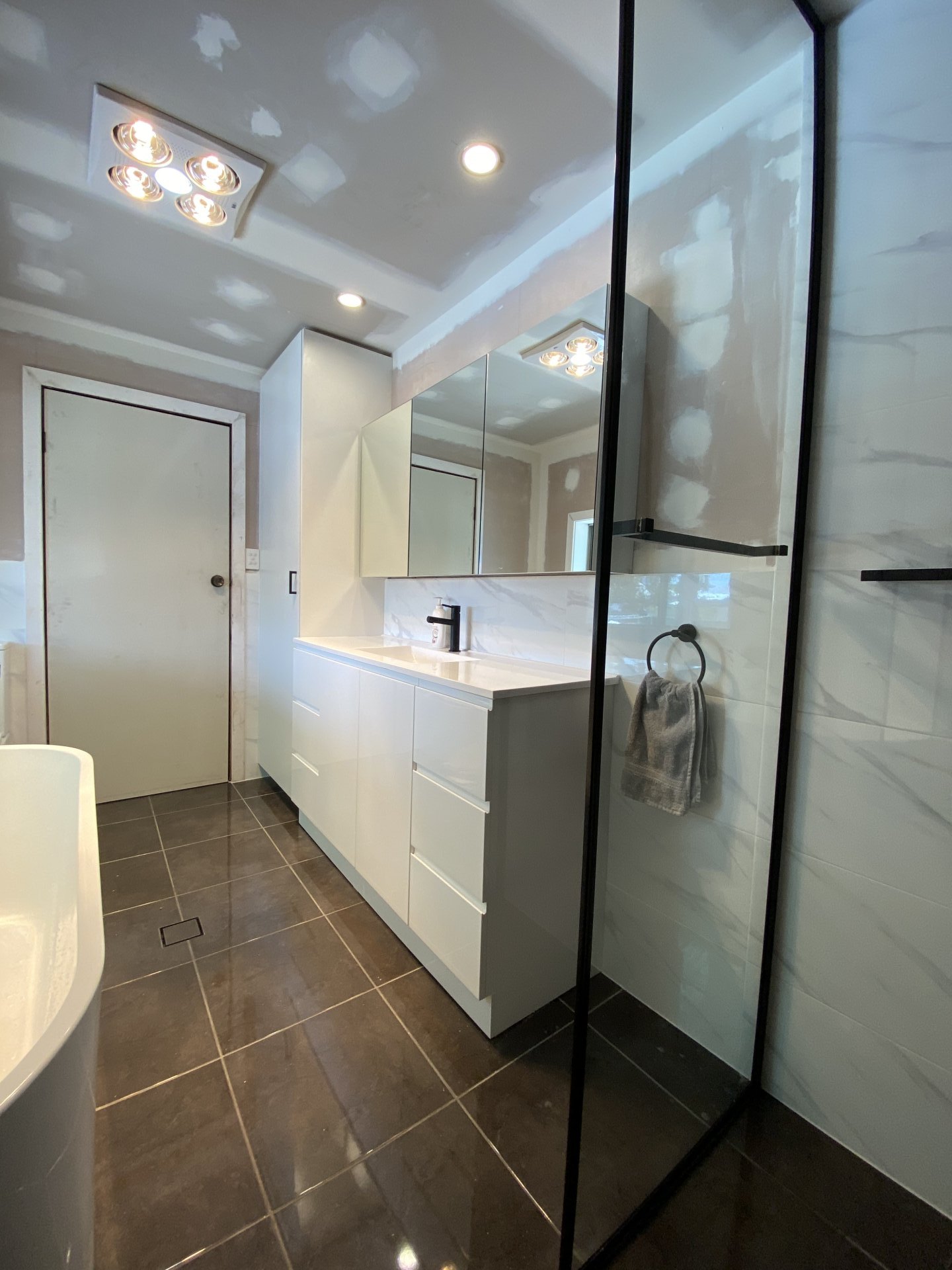 Cessnock2 Bathroom / Laundry