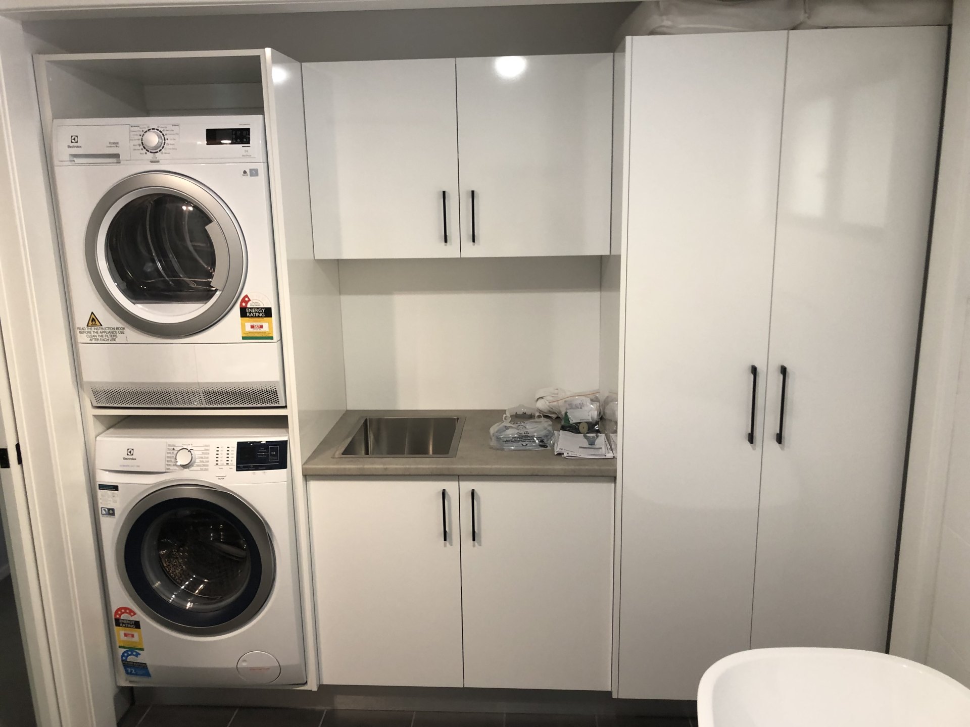 Floraville Bathroom / Laundry & Ensuite