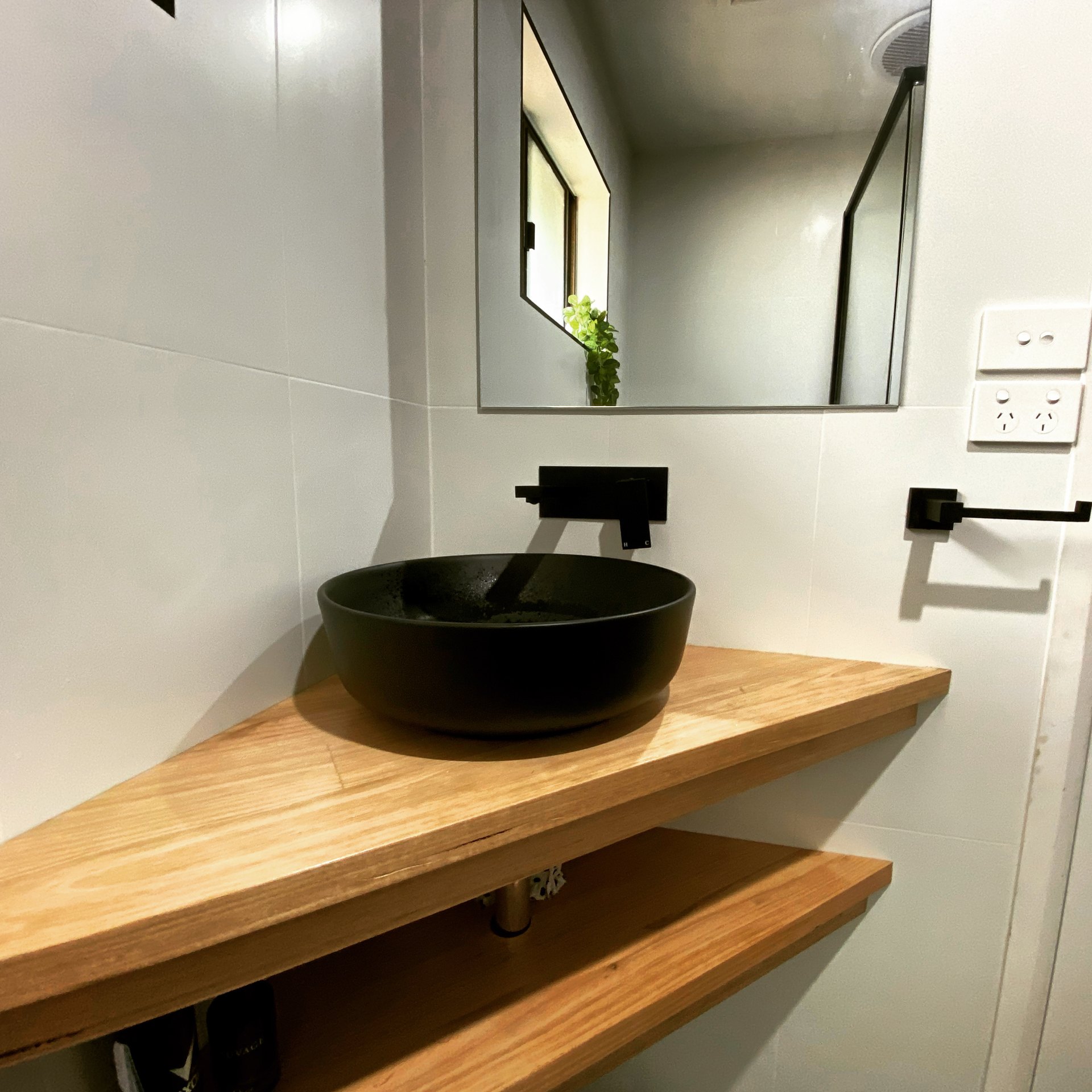 Mirrabooka Ensuite