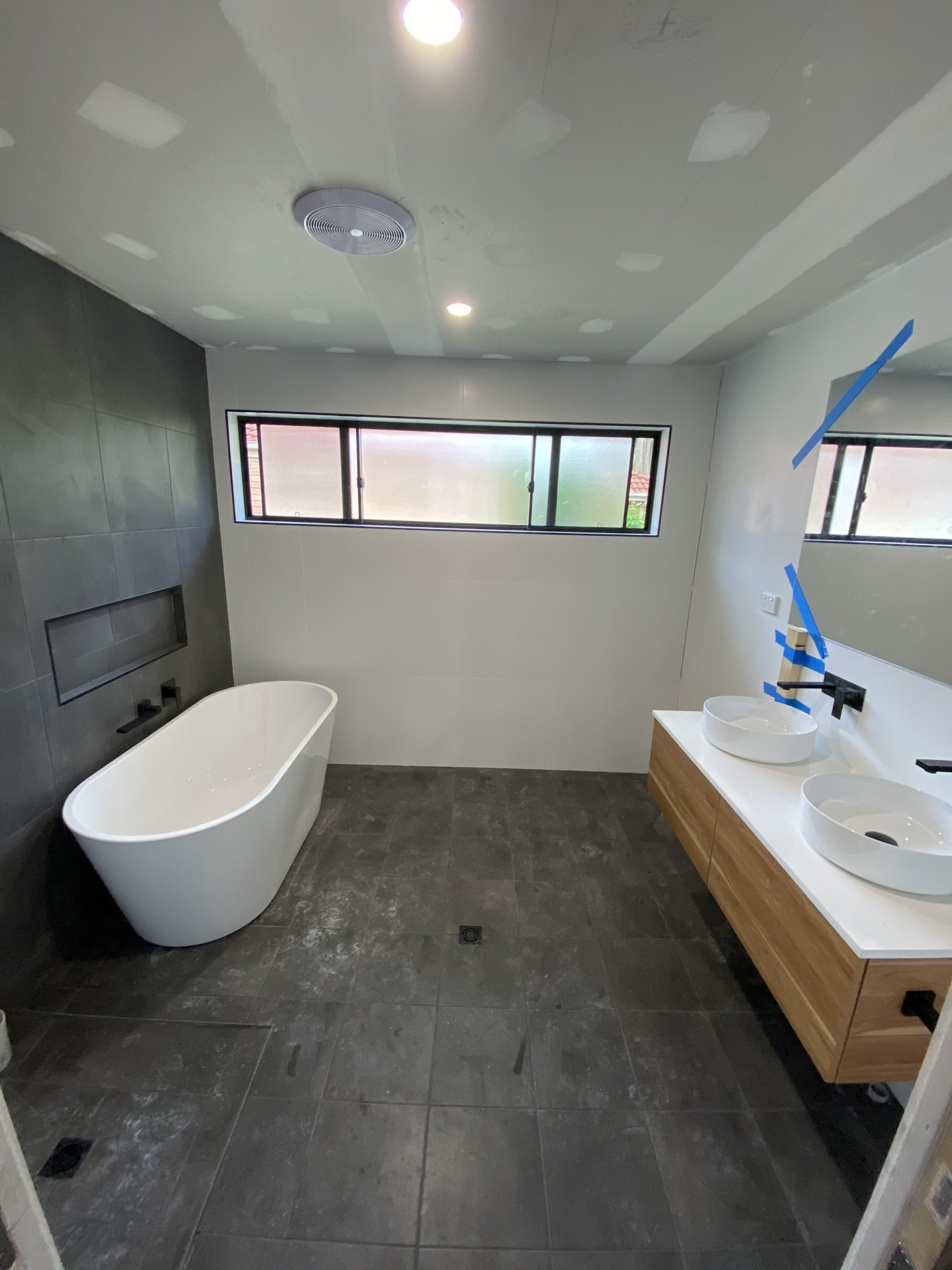 Mirrabooka Main Bathroom & Laundry